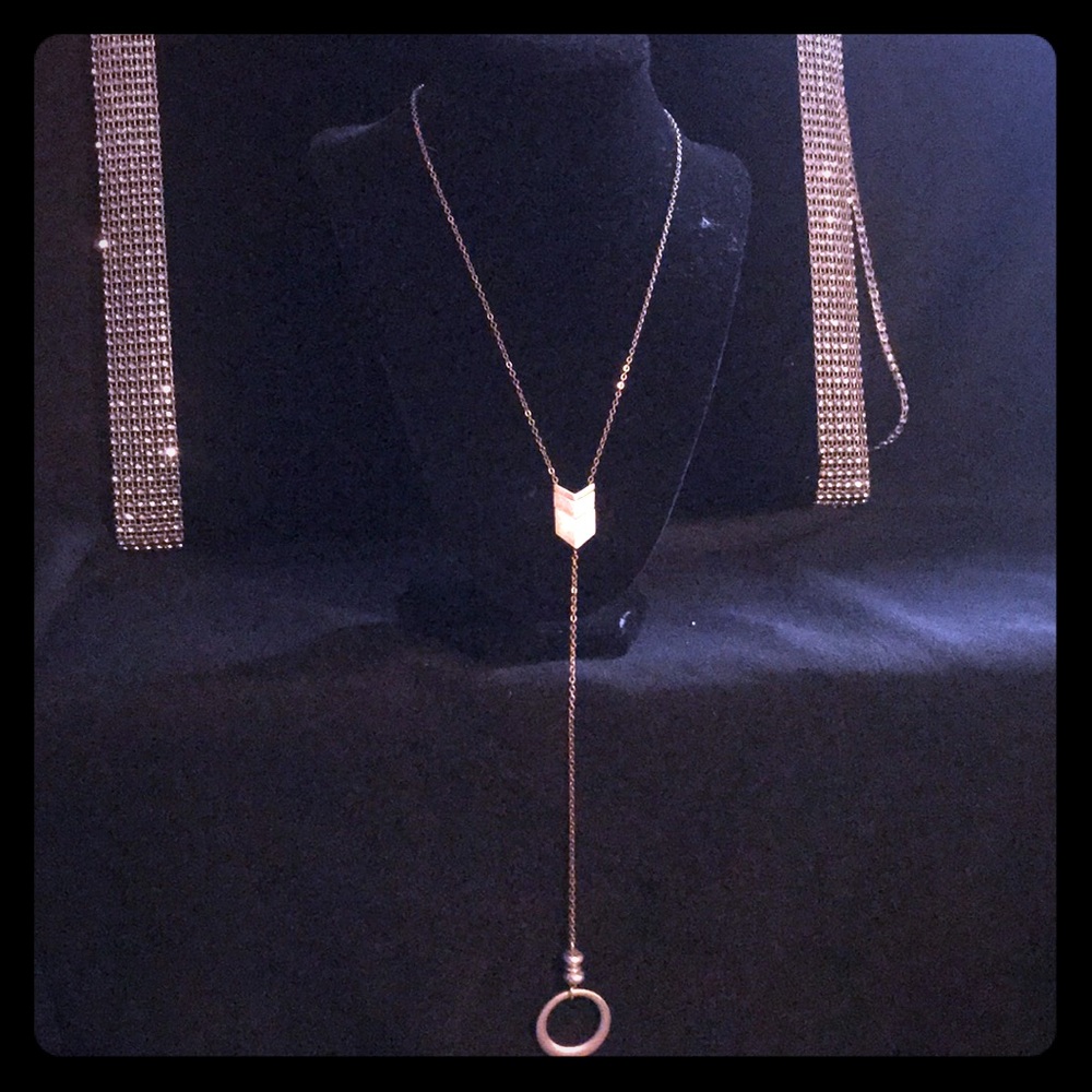 Silver tone Arrow Necklace